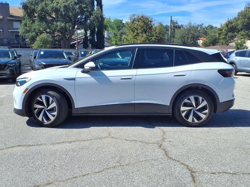 Certified 2023 Volkswagen ID.4 Pro image 3