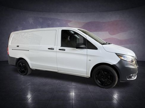 Used 2018 Mercedes-Benz Metris w/ Blind Spot Assist Package image 8