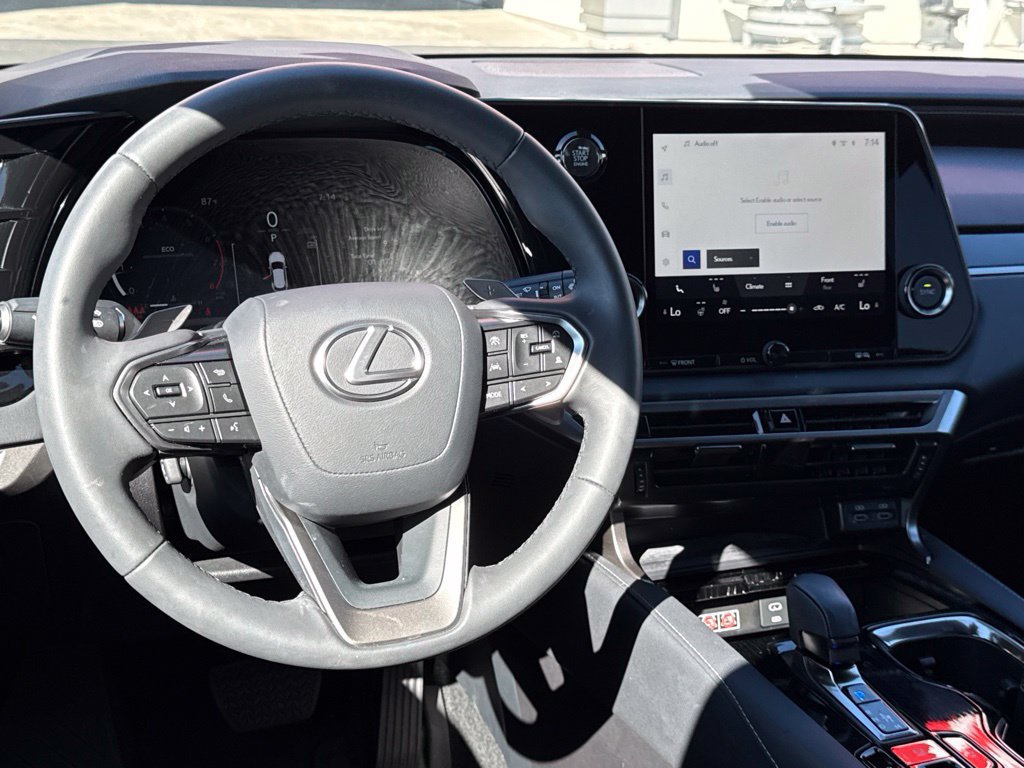 Used 2025 Lexus RX 350 FWD w/ Technology Package image 29