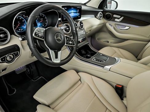Used 2022 Mercedes-Benz GLC 300 GLC 300 4MATIC image 19