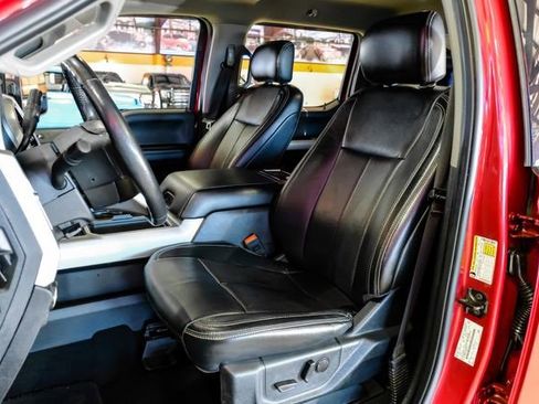 Used 2020 Ford F250 Lariat w/ Chrome Package image 33