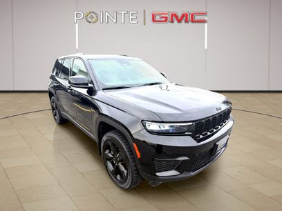 Used 2022 Jeep Grand Cherokee Altitude