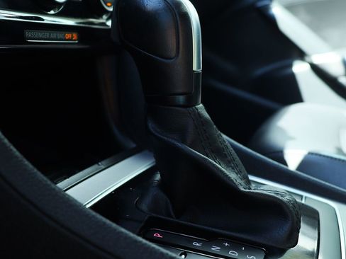 Used 2022 Volkswagen Passat 2.0T SE image 50