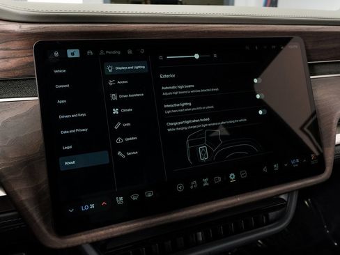 Used 2022 Rivian R1T Launch Edition image 30