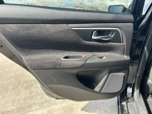 Used 2013 Nissan Altima 2.5 S FWD image 24