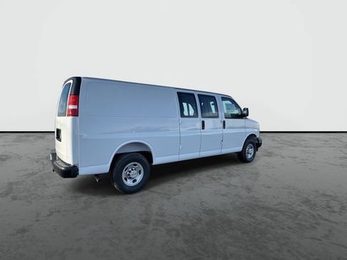 New 2025 Chevrolet Express 3500 Extended w/ Driver Convenience Package image 8