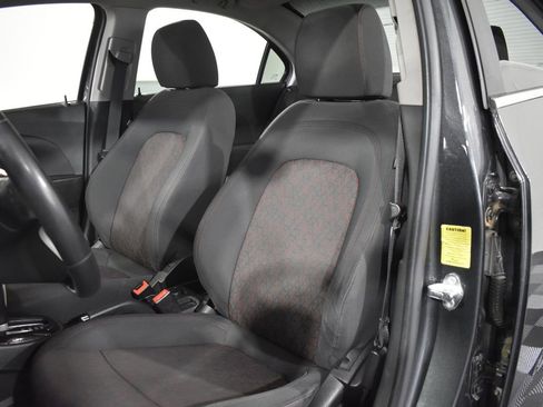 Used 2018 Chevrolet Sonic LT w/ RS Package FWD image 11