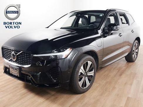 Used 2024 Volvo XC60 T8 Plus AWD/4WD image 1