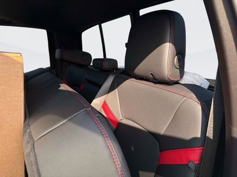 New 2026 Chevrolet Colorado Z71 w/ Technology Package image 14