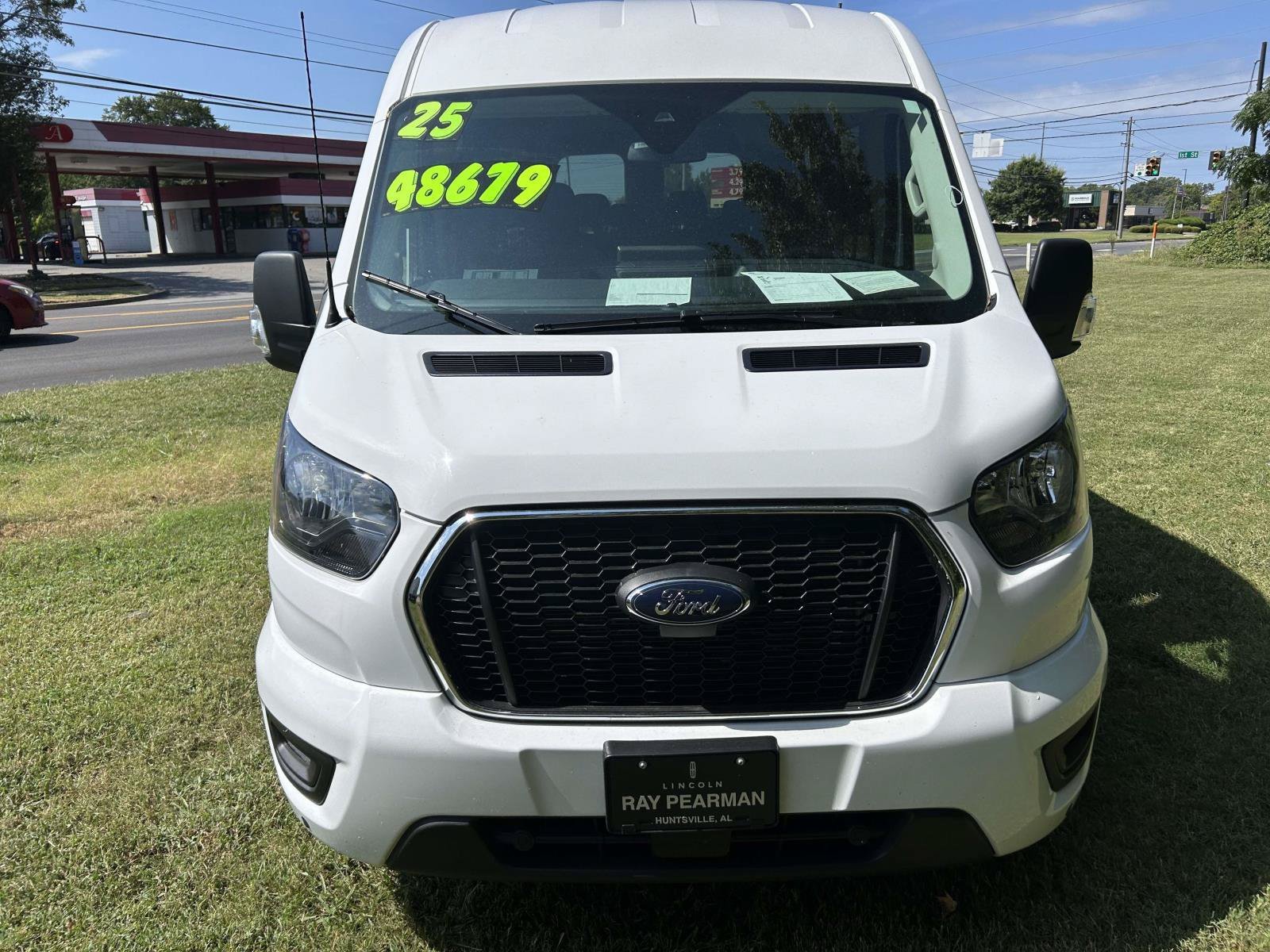 Used 2025 Ford Transit 350 XLT RWD image 12