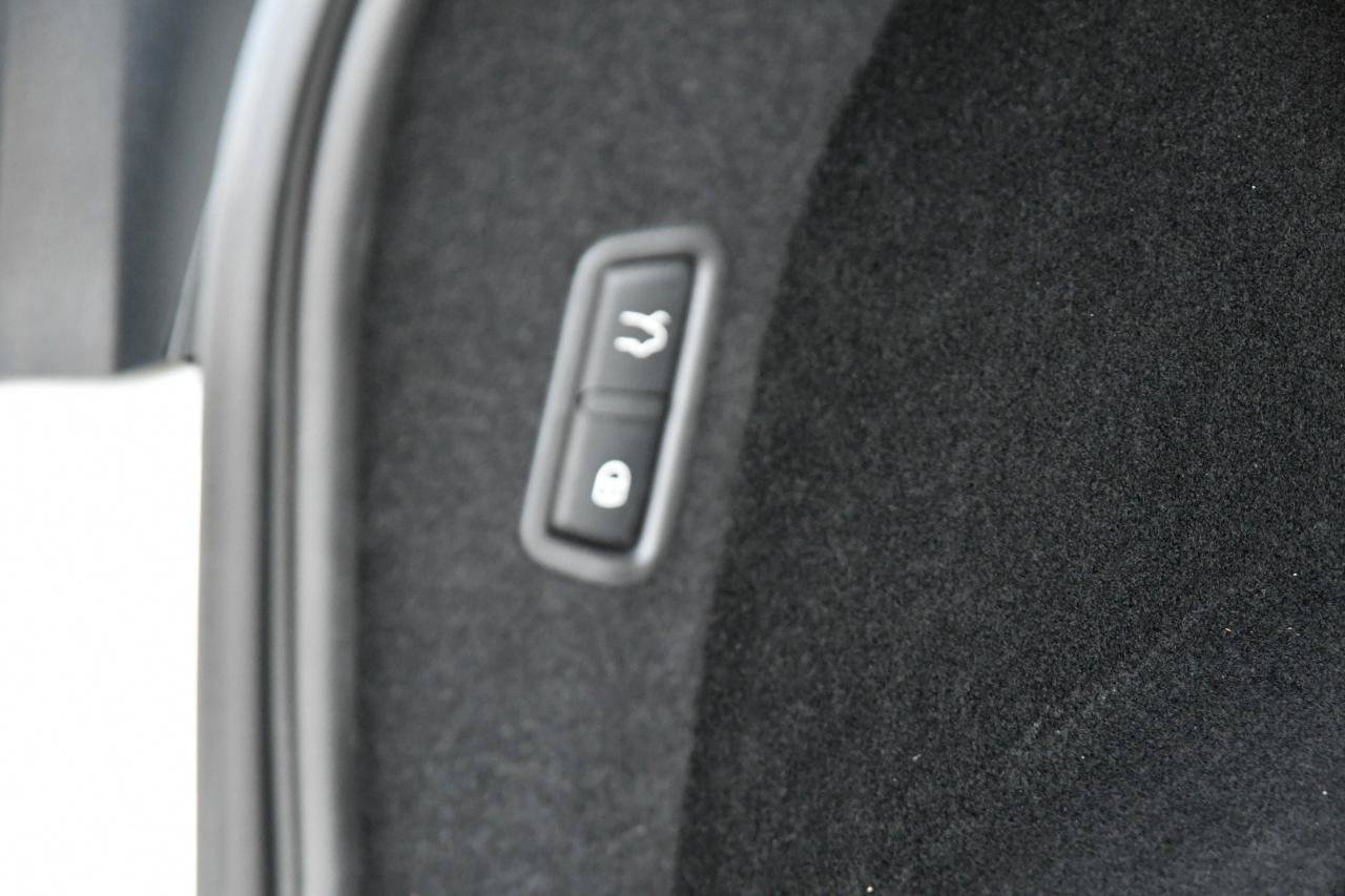 Used 2023 Maserati Levante Modena AWD/4WD image 8