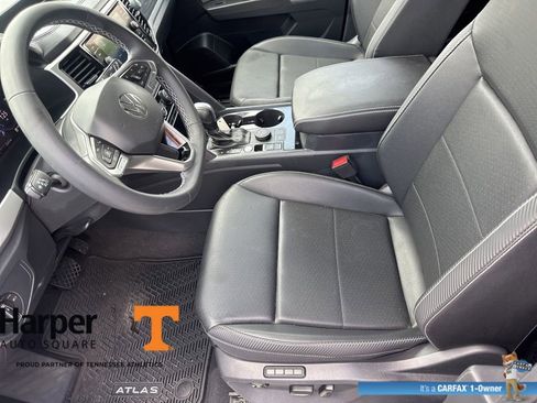Used 2023 Volkswagen Atlas Cross Sport SEL AWD/4WD image 13