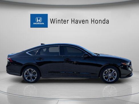 Used 2023 Honda Accord EX image 9