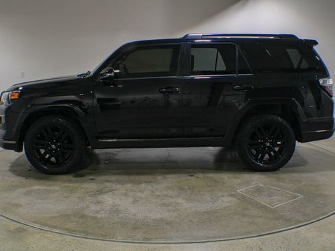 Used 2019 Toyota 4Runner Limited AWD/4WD image 2