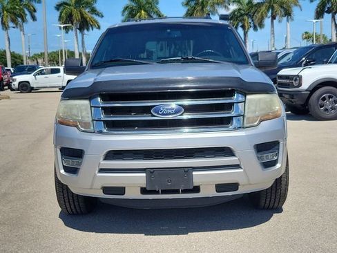 Used 2016 Ford Expedition XLT w/ Equipment Group 202A RWD image 2