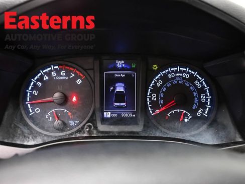 Used 2019 Toyota Tacoma SR RWD image 17