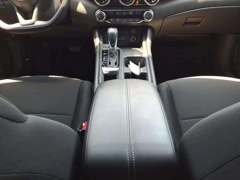Used 2025 Nissan Sentra S FWD image 10