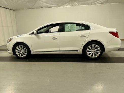 Used 2015 Buick LaCrosse Leather image 7