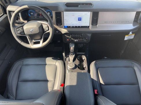 New 2025 Ford Bronco Outer Banks image 6
