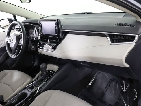 Used 2022 Toyota Corolla LE FWD image 24