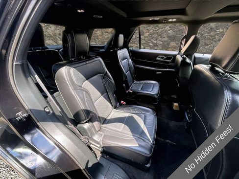 Used 2018 Ford Explorer Platinum AWD/4WD image 24