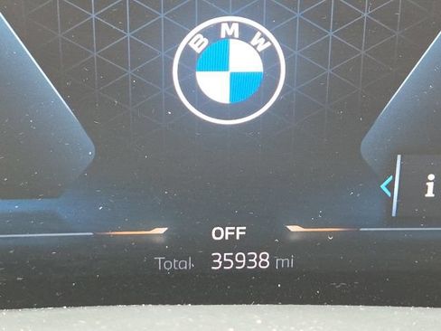 Used 2023 BMW X7 xDrive40i AWD/4WD image 19