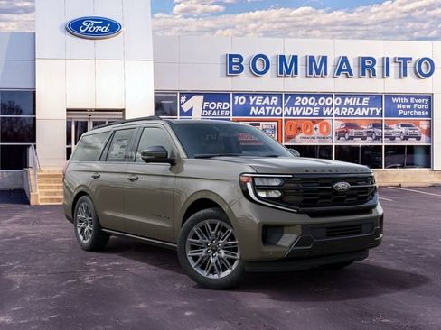 New 2027 Ford Expedition Platinum w/ Stealth Appearance Package AWD/4WD image 4