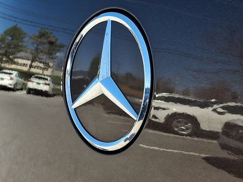 Used 2018 Mercedes-Benz GLC 300 4MATIC Coupe image 31