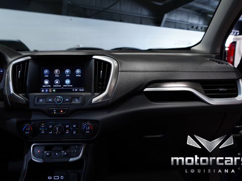 Used 2023 GMC Terrain SLE w/ Driver Convenience Package image 33