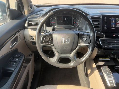 Used 2019 Honda Pilot Elite image 14