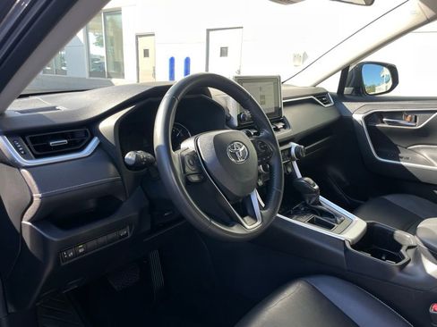 Used 2023 Toyota RAV4 XLE Premium image 27