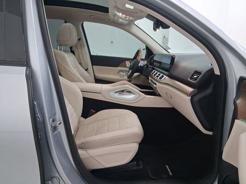 Used 2022 Mercedes-Benz GLS 450 4MATIC image 37