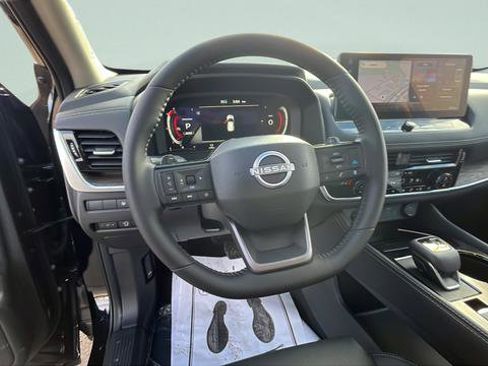 New 2026 Nissan Rogue Platinum w/ Platinum Premium Package image 13