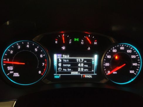 Used 2018 Chevrolet Traverse LT image 23