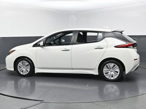 Used 2023 Nissan Leaf S image 8