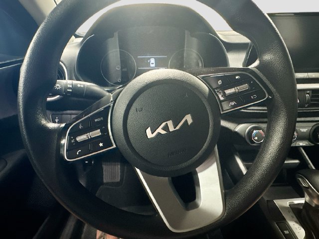 Certified 2022 Kia Forte LXS FWD image 11