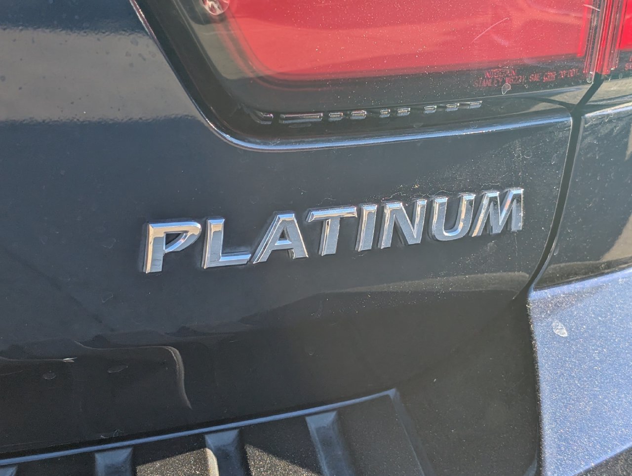 Used 2022 Nissan Armada Platinum w/ Captain's Chairs Package RWD image 8