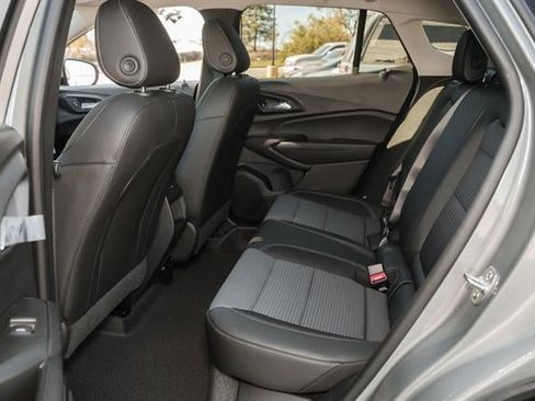 Used 2026 Chevrolet Trax LT w/ Driver Confidence Package image 30