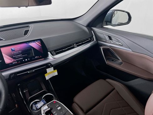 Certified 2025 BMW X1 xDrive28i w/ Convenience Package image 20