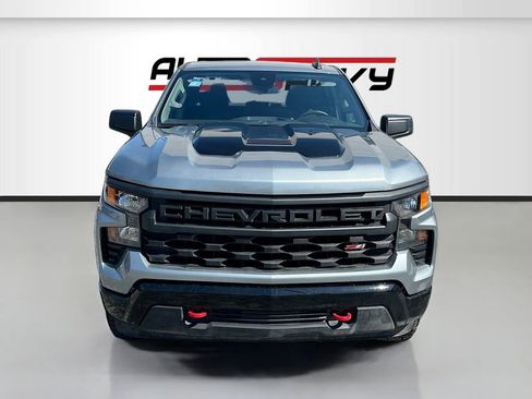 Used 2024 Chevrolet Silverado 1500 Custom Trail Boss AWD/4WD image 2