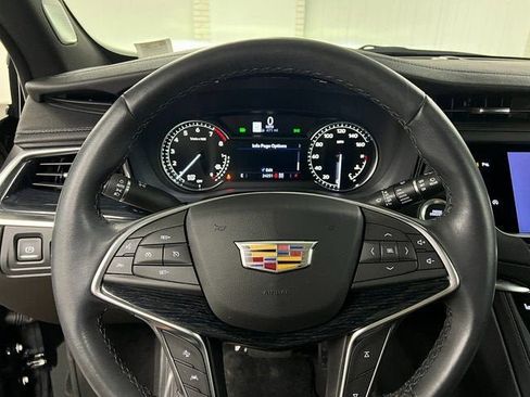 Certified 2024 Cadillac XT5 Premium Luxury w/ LPO, Premium Carpet Package image 15