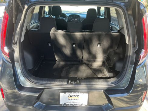 Used 2025 Kia Soul LX w/ LX Technology Package image 29