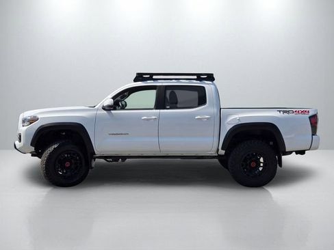 Used 2020 Toyota Tacoma TRD Off-Road w/ Technology Package AWD/4WD image 7