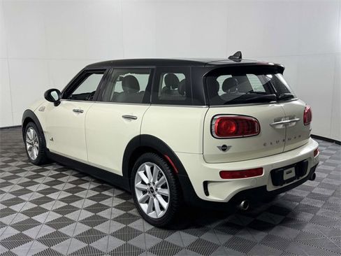 Used 2019 MINI Cooper Clubman S w/ Premium Package image 8