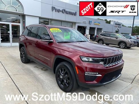 Used 2023 Jeep Grand Cherokee Limited AWD/4WD image 1