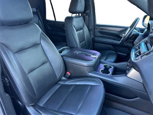 Used 2021 Chevrolet Tahoe Z71 w/ Z71 Off-Road Package image 28