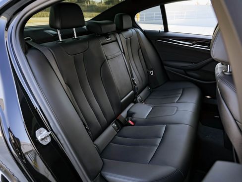 Used 2019 BMW 530i 530i image 28