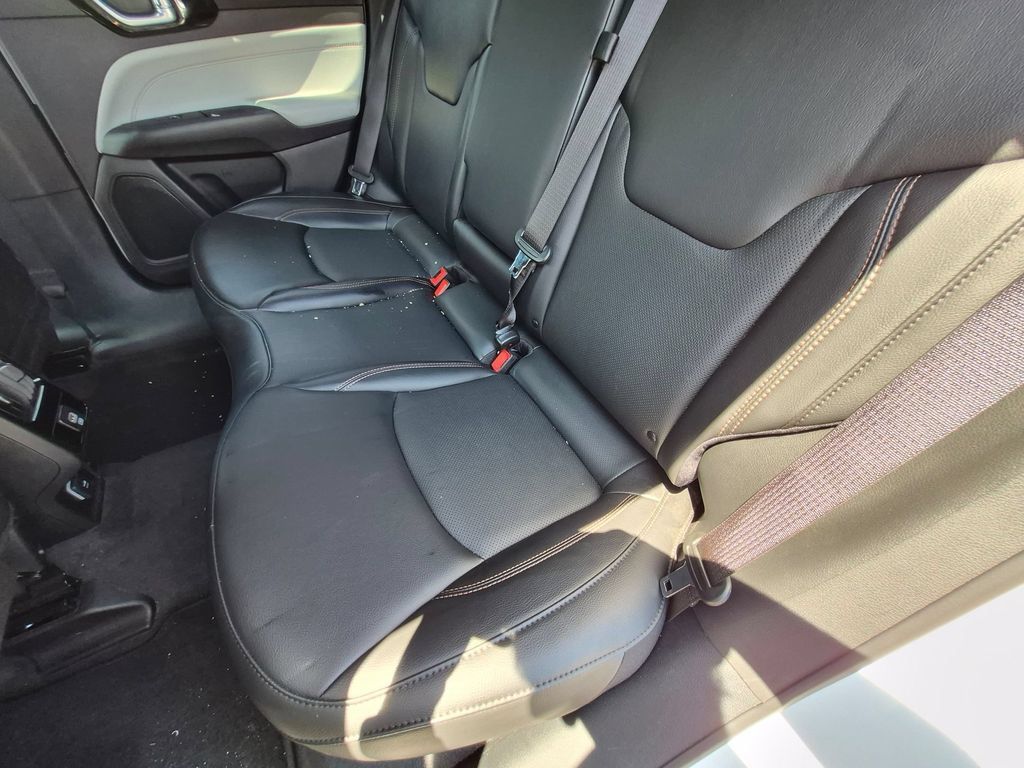 Used 2023 Jeep Compass Limited AWD/4WD image 21
