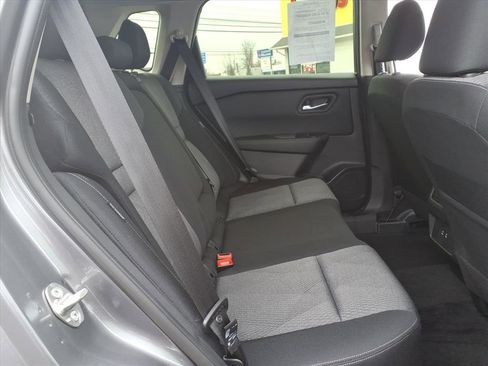 Certified 2025 Nissan Rogue SV image 14