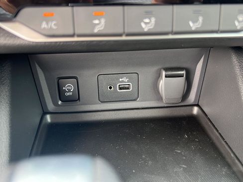 New 2025 Nissan Sentra S image 18